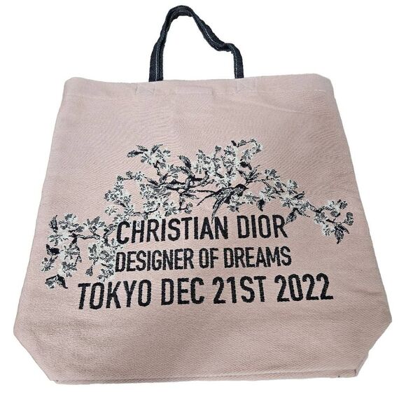 Christian Dior Tokyo Japan 2022expedition tote
